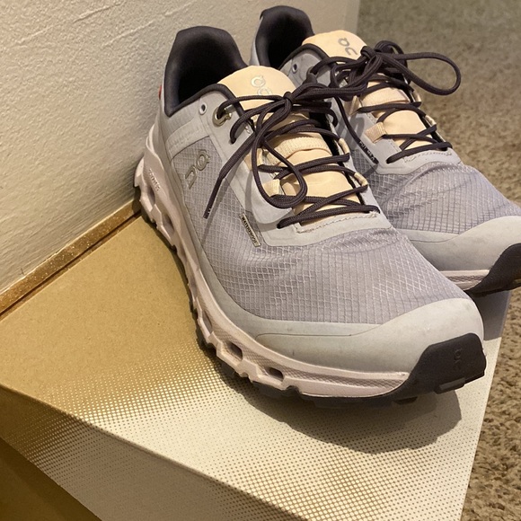 On clouds - Picture 6 of 11